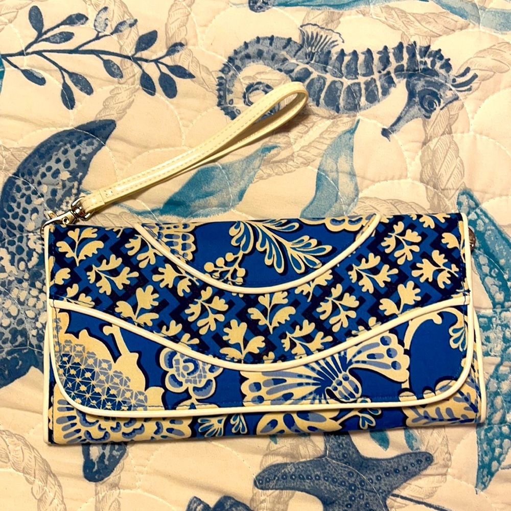 Vera Bradley envelope clutch/wristlet